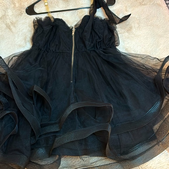 Black cocktail lace dress - Picture 3 of 3